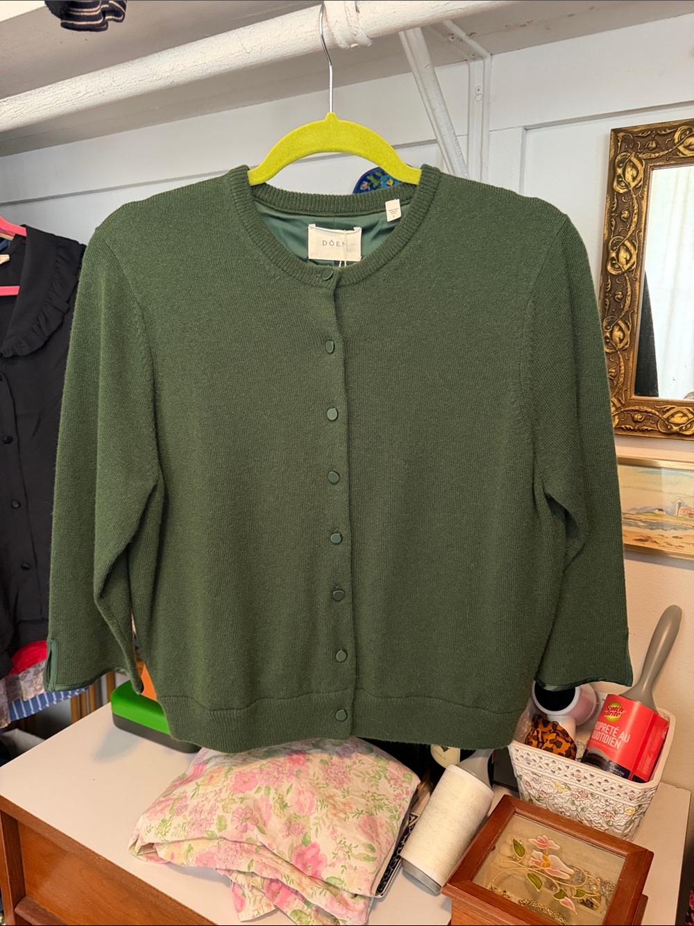 Doen Dark Green Crewneck Button-Front Cardigan